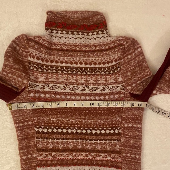 Free People Maroon and White Turtleneck Sweater - Picture 7 of 9